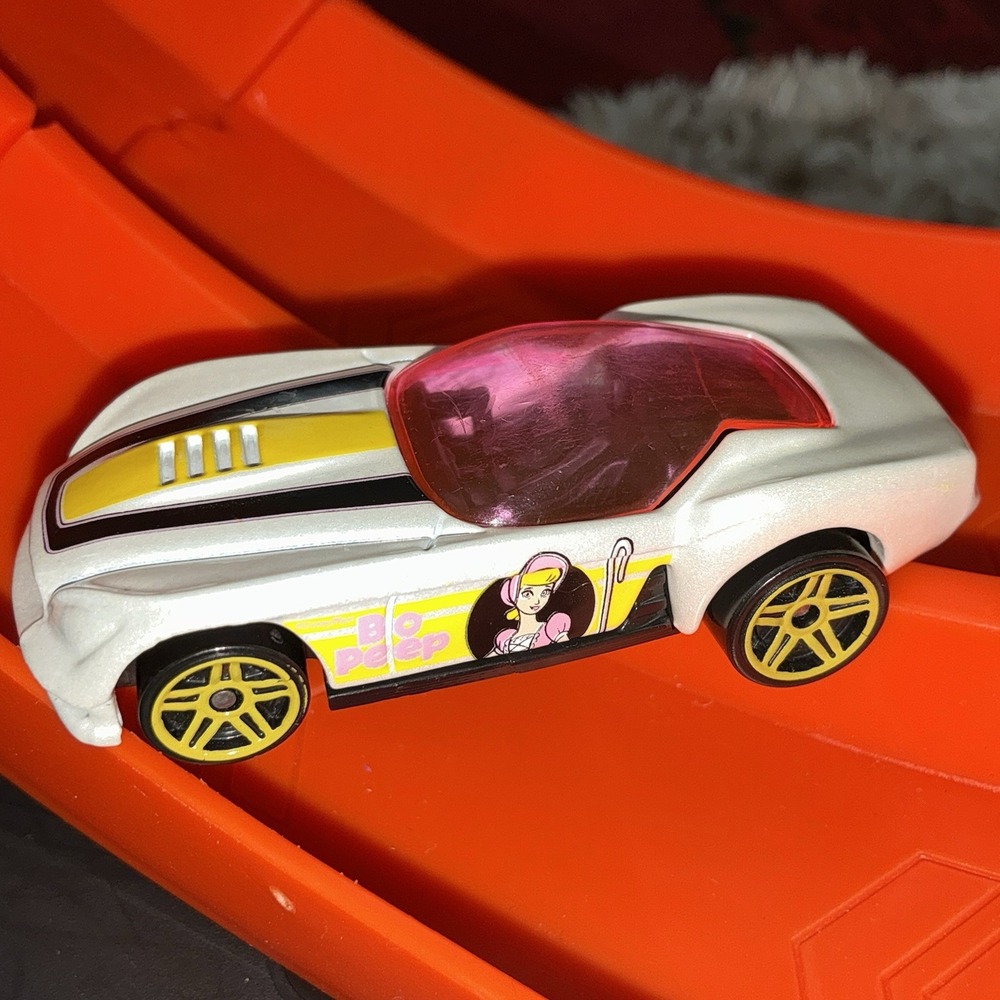 2018 Hot Wheels Toy Story Bo Peep Pony-Up Diecast Toy Car Pixar Disney